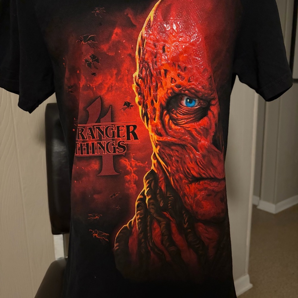 Universal Studios Halloween Horror Nights Stranger Things T Shirt- Vecna - Picture 2 of 9